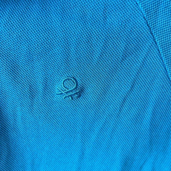 United Colors of Benetton Light Blue Monkey Polo Shirt - Medium (Fits Small) - Picture 4 of 7